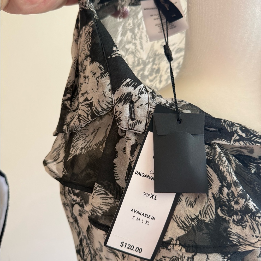❤️NWT❤️ BCBGMAXAZRIA Ruffle Floral Blouse - Size XL - Picture 3 of 11
